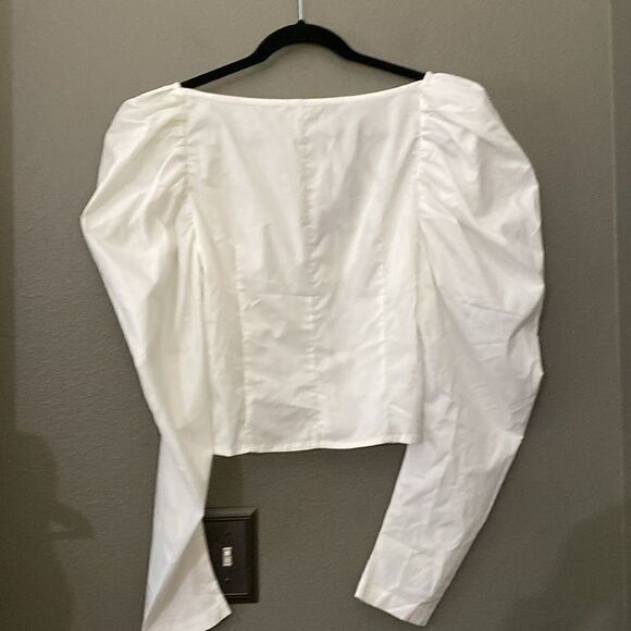 Choosy White Peacock Puff Shoulder Crop Top - Picture 9 of 13